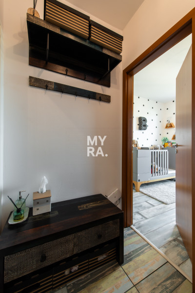 Štýlový 2-izbový mezonetový byt s dvoma balkónmi – blízko centra, Prešov