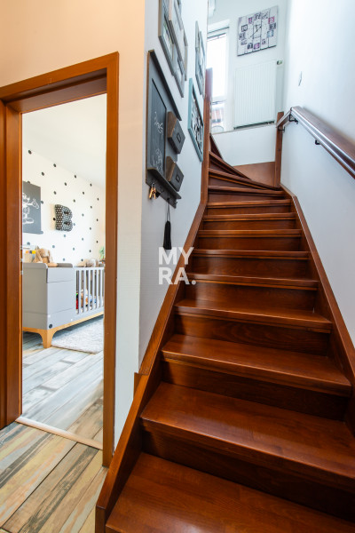 Štýlový 2-izbový mezonetový byt s dvoma balkónmi – blízko centra, Prešov