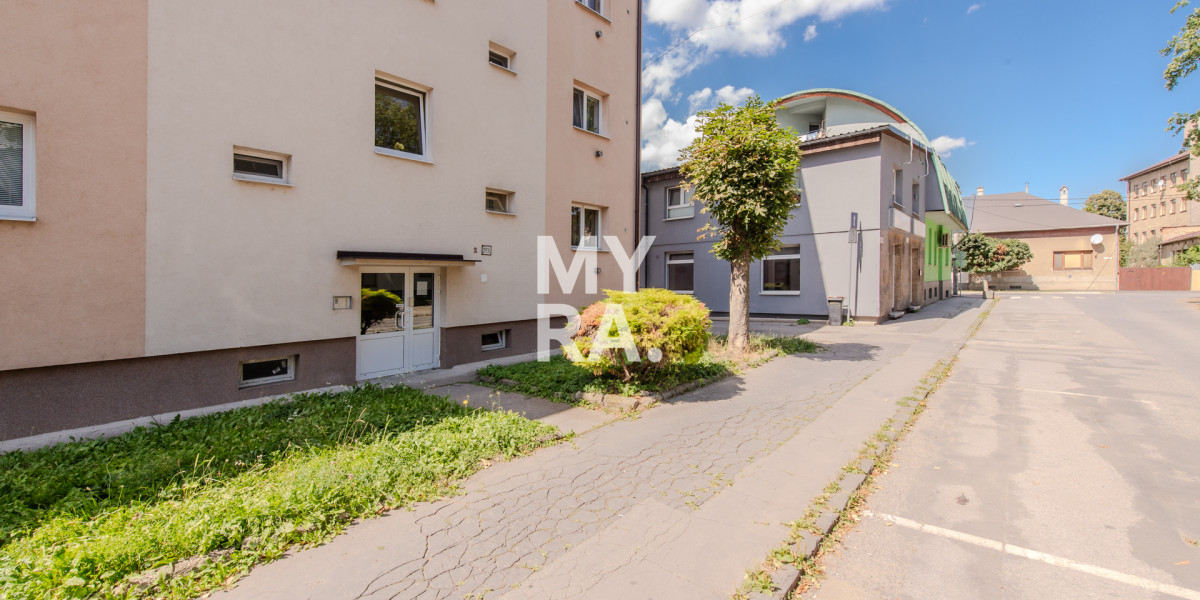 Štýlový 2-izbový mezonetový byt s dvoma balkónmi – blízko centra, Prešov