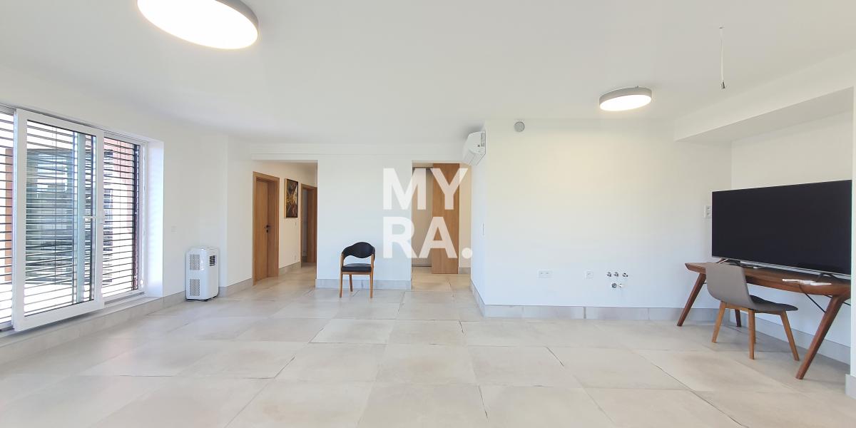 *Rezervovaný*Nádherný 4izbový byt Lorinčík Háje 106,02m2, terasa 21,13 m2