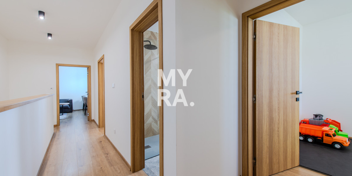 Na predaj moderný 5-izbový rodinný dom – Prešov, Šalgovik