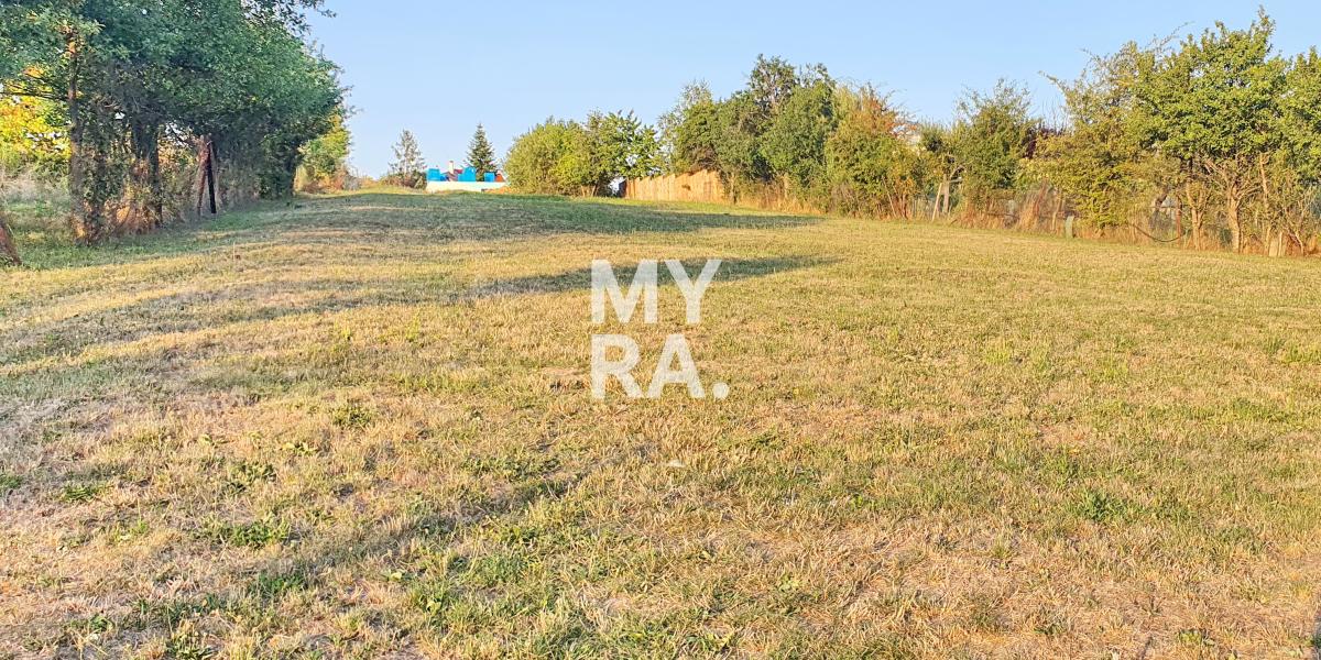 Stavebný pozemok Myslava 919m2