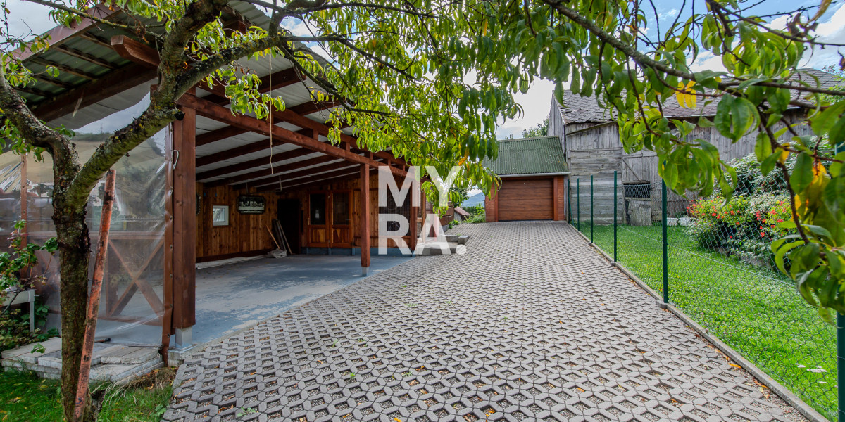 Zariadený DVOJGENERAČNÝ rodinný dom - Šarišské Dravce