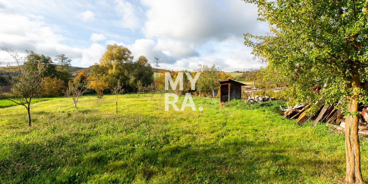 Rodinný dom s rovinatým  pozemkom 2970 m² ! - Lúčka, okres Svidník