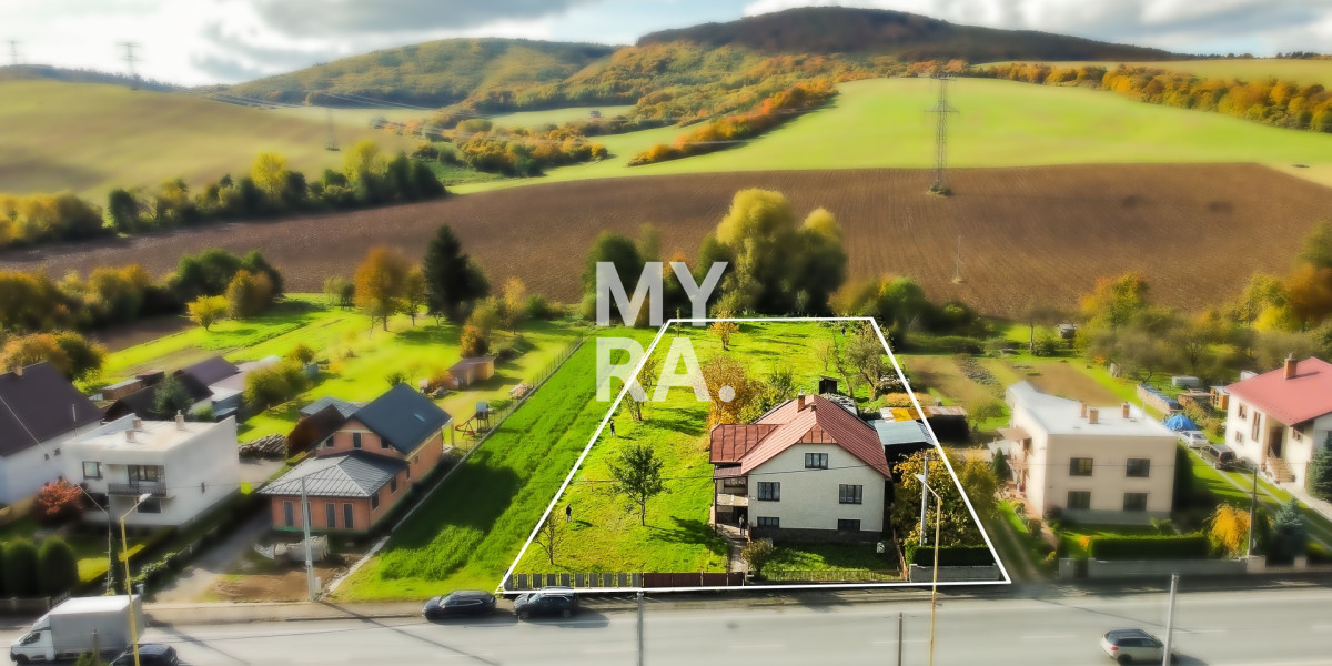 Rodinný dom s rovinatým  pozemkom 2970 m² - Lúčka, okres Svidník