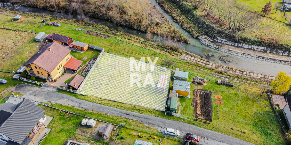 Stavebný pozemok 961 m² s projektom a stavebným povolením, Kapušany