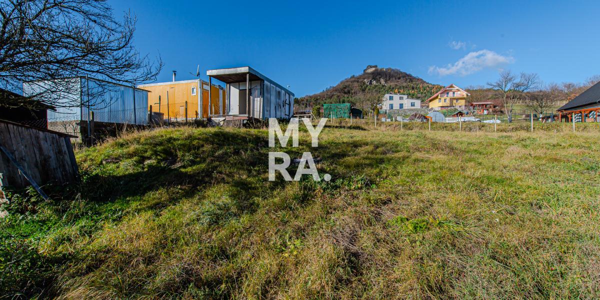 Stavebný pozemok 961 m² s projektom a stavebným povolením, Kapušany