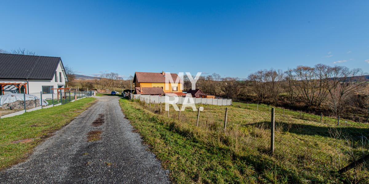 Stavebný pozemok 961 m² s projektom a stavebným povolením, Kapušany