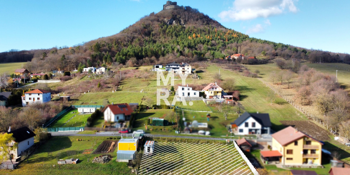 Stavebný pozemok 961 m² s projektom a stavebným povolením, Kapušany