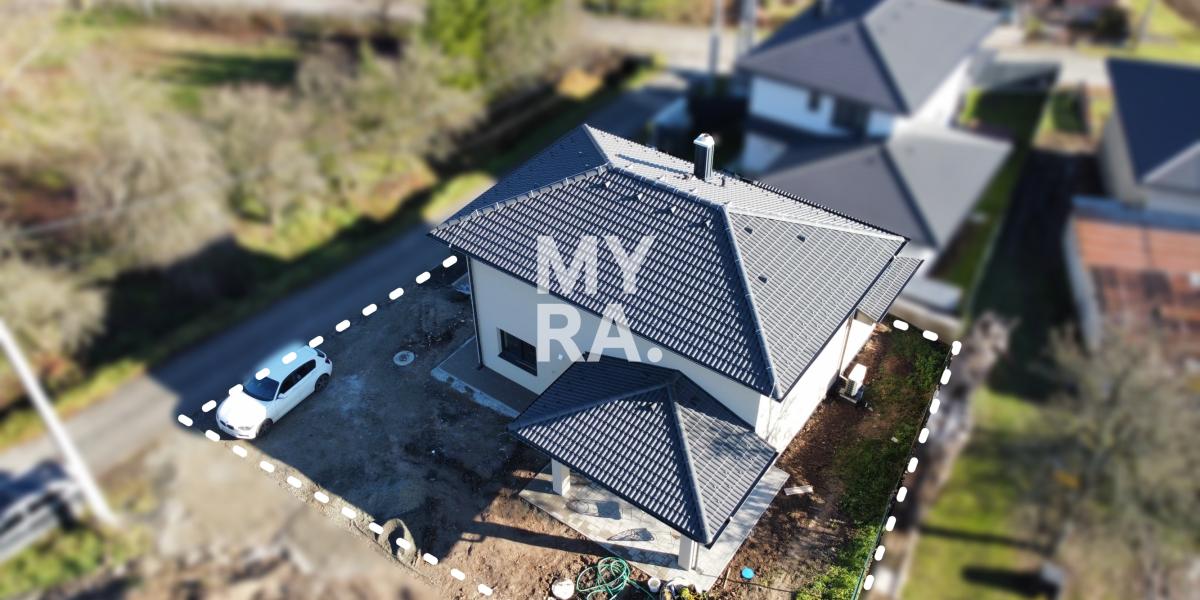 PRENÁJOM / zariadený 5-izbový rodinný dom / Podhorany