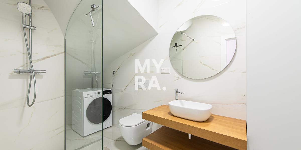 PRENÁJOM / zariadený 5-izbový rodinný dom / Podhorany