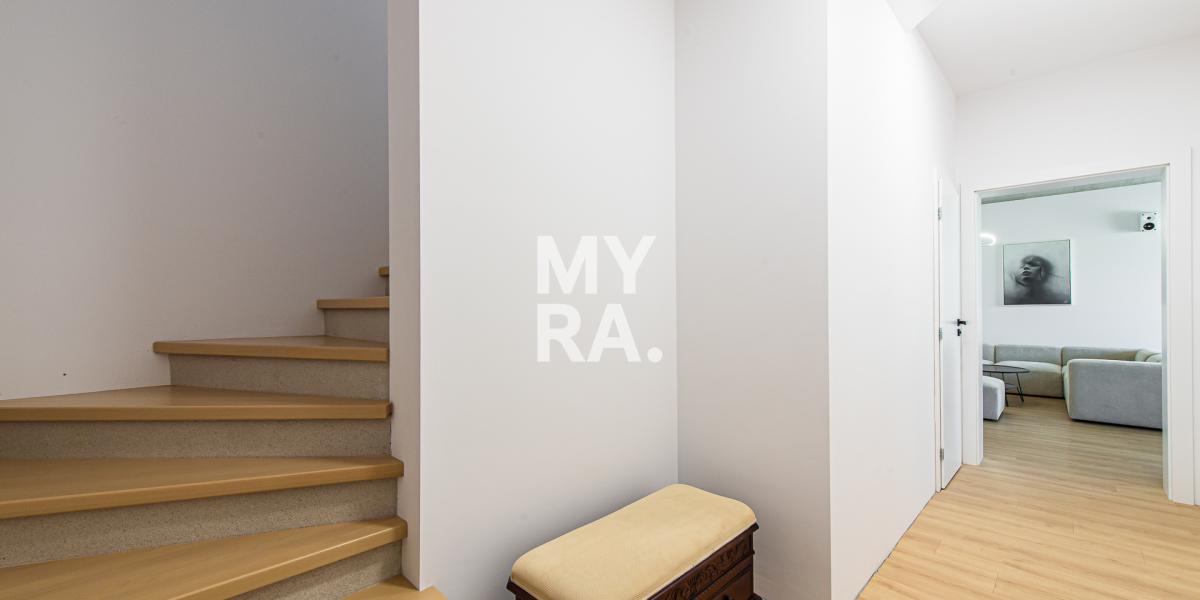 PRENÁJOM / zariadený 5-izbový rodinný dom / Podhorany