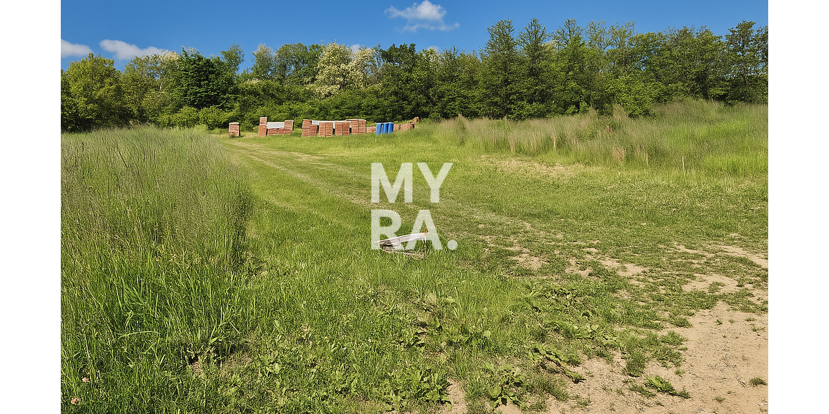 Pozemok pre rodinný dom – Ličartovce, rozvojová lokalita, cca 640 m²