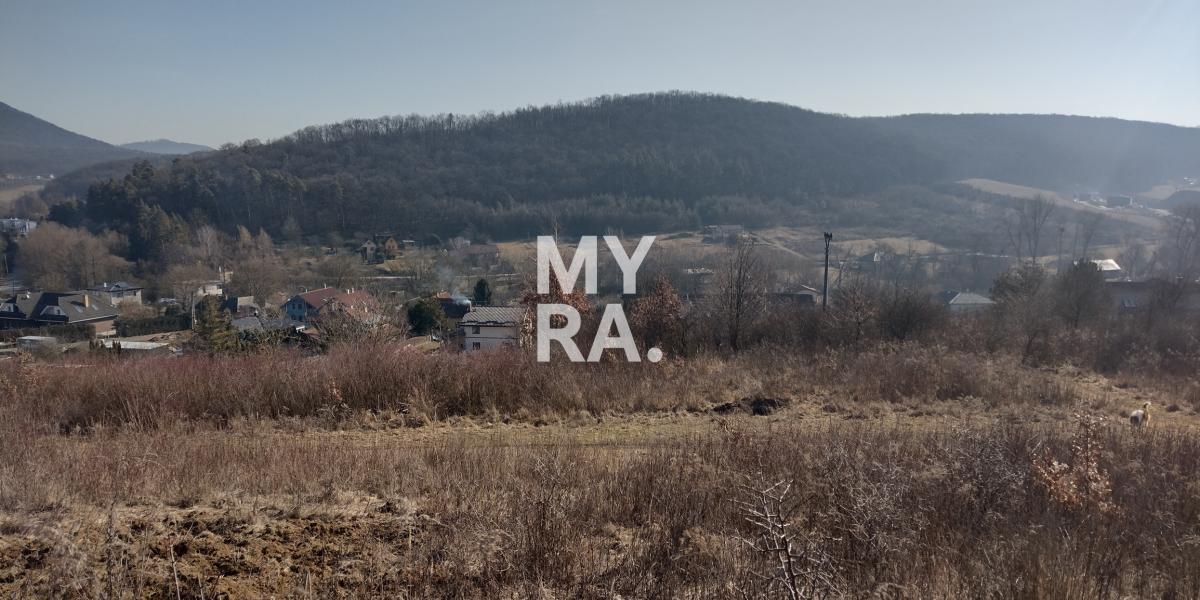 Na predaj pozemok - Veľký Šariš 1367 m2