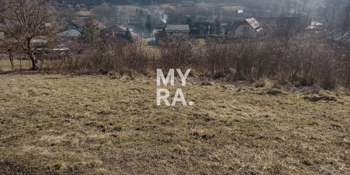 Na predaj pozemok - Veľký Šariš 1367 m2