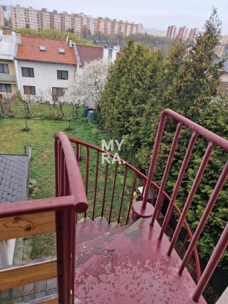 Mezonetový byt v RD nad Popradskou ulicou