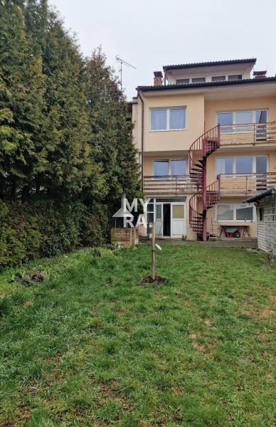 Mezonetový byt v RD nad Popradskou ulicou