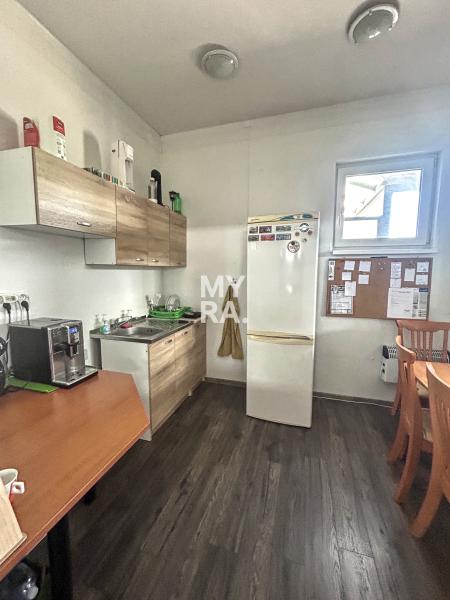 PRENÁJOM / kancelárske a obchodné priestory 280 m2 / ul. Bardejovská, Prešov - Šarišské lúky