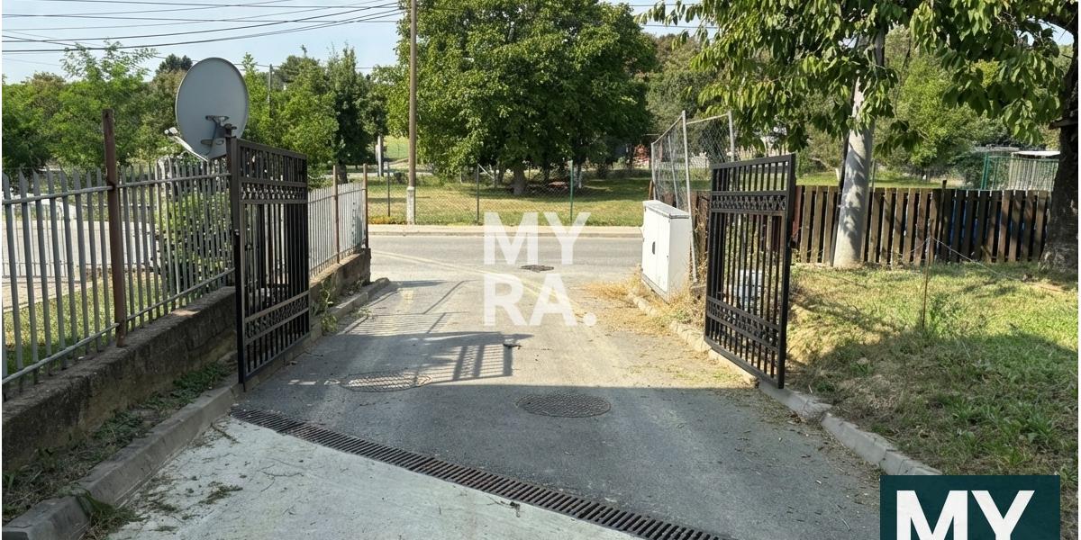 Slnečný stavebný pozemok, súkromná príjazdová cesta, stavebné povolenie, Košice - Lorinčík