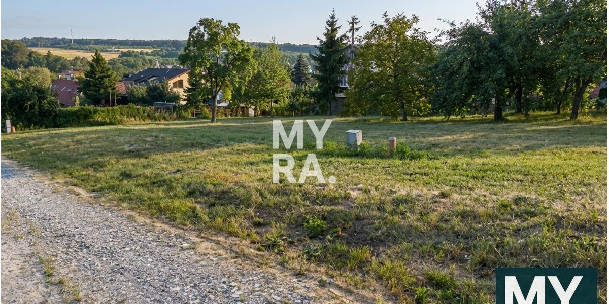 Slnečný stavebný pozemok, súkromná príjazdová cesta, stavebné povolenie, Košice - Lorinčík