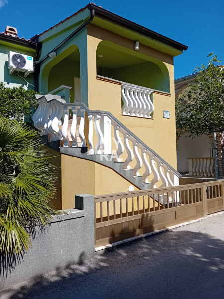 Apartmánový dom na ostrove Vir v Chorvátsku