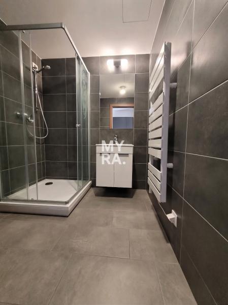 Kancelária s kúpeľňou a parkovacím miestom v centre Košíc