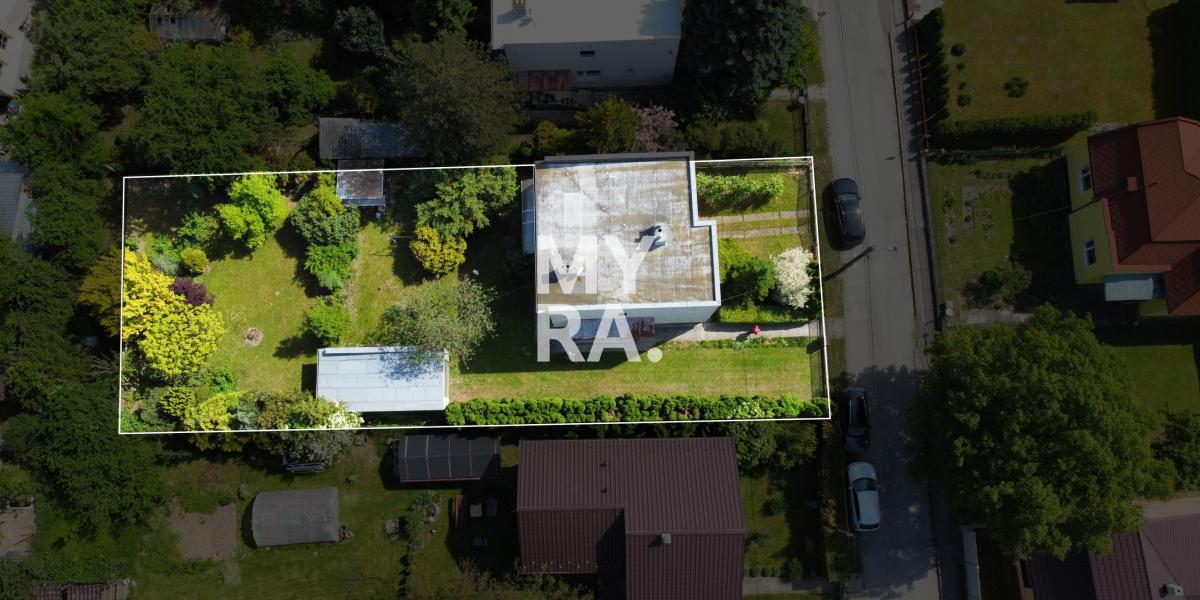 Rodinný dom s garážou a záhradou, Letná ulica – Veľký Šariš