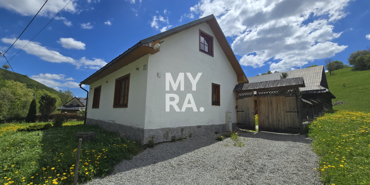 Chalupa v rázovitej obci Osturňa.