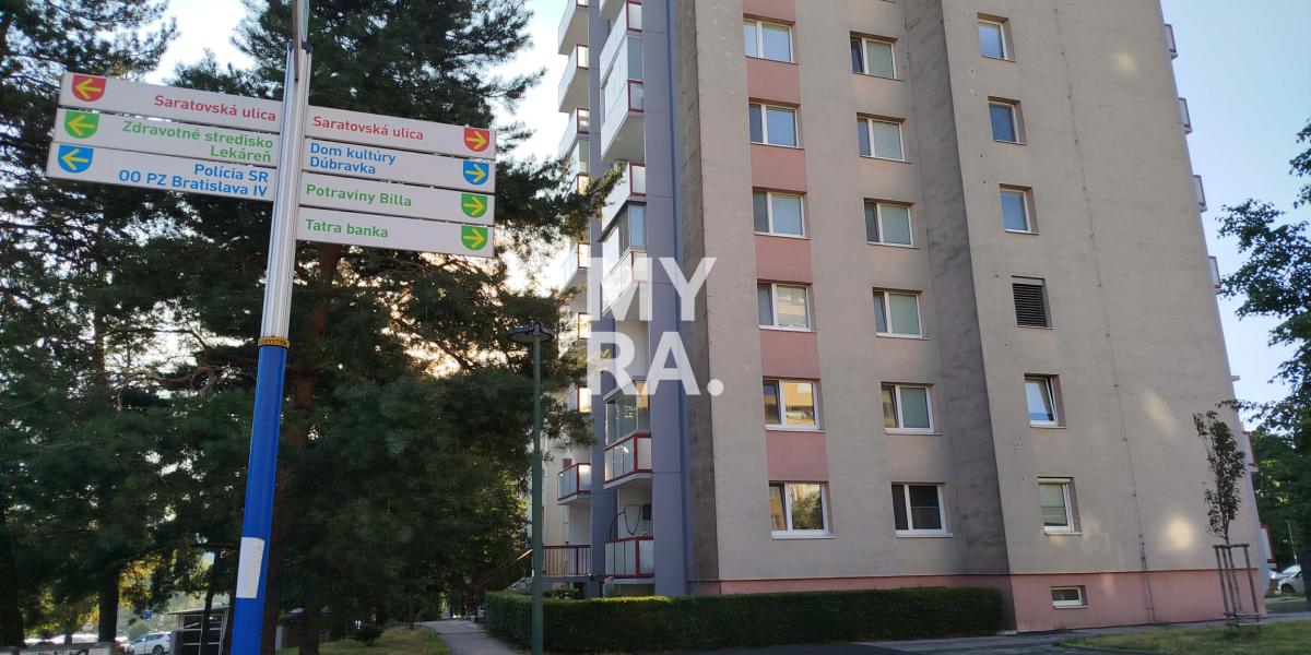 Ponúkame na predaj 2-izbový byt v Bratislave – Dúbravke, ul. Drobného