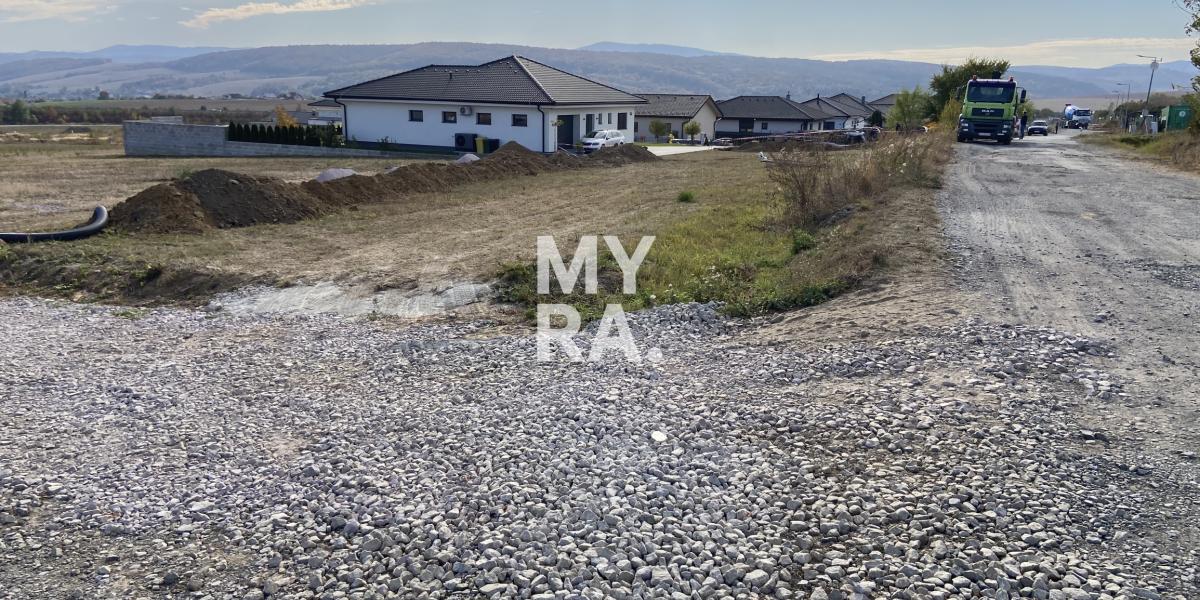 Stavebný pozemok v obci Svinia vhodný pre DEVELOPERA