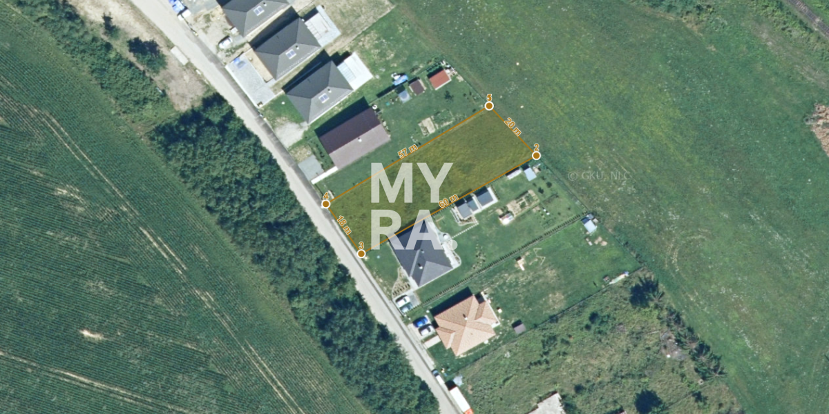 Stavebný pozemok v obci Bartošovce - 1100 m2