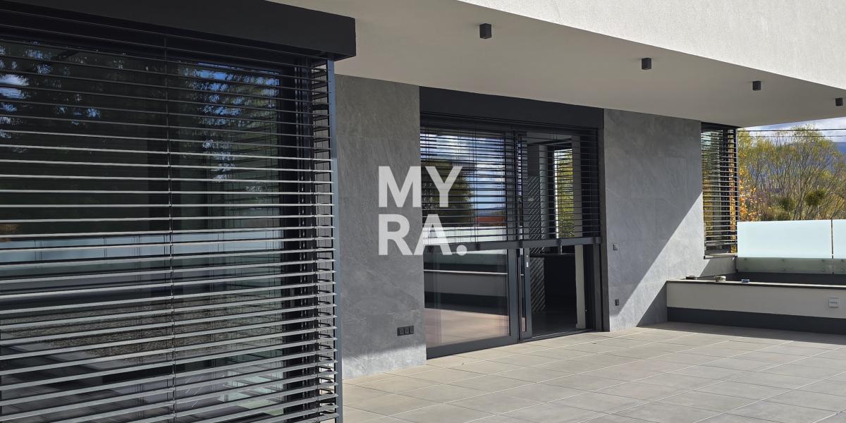 Moderná vila v Prešove – 529 m² pre bývanie aj podnikanie, pozemok 1 996 m²