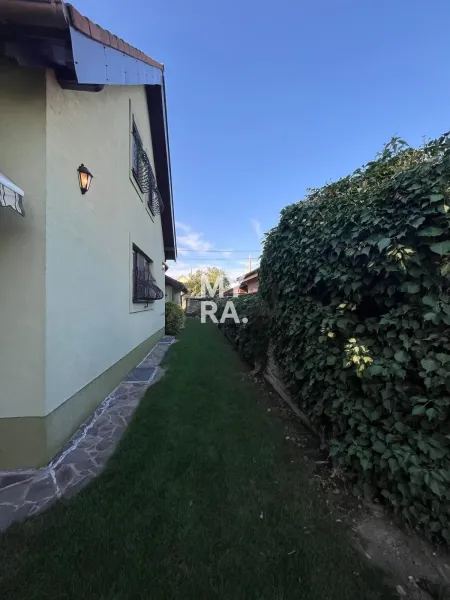 Priestranný rodinný dom, Vrakuňa, Bratislava