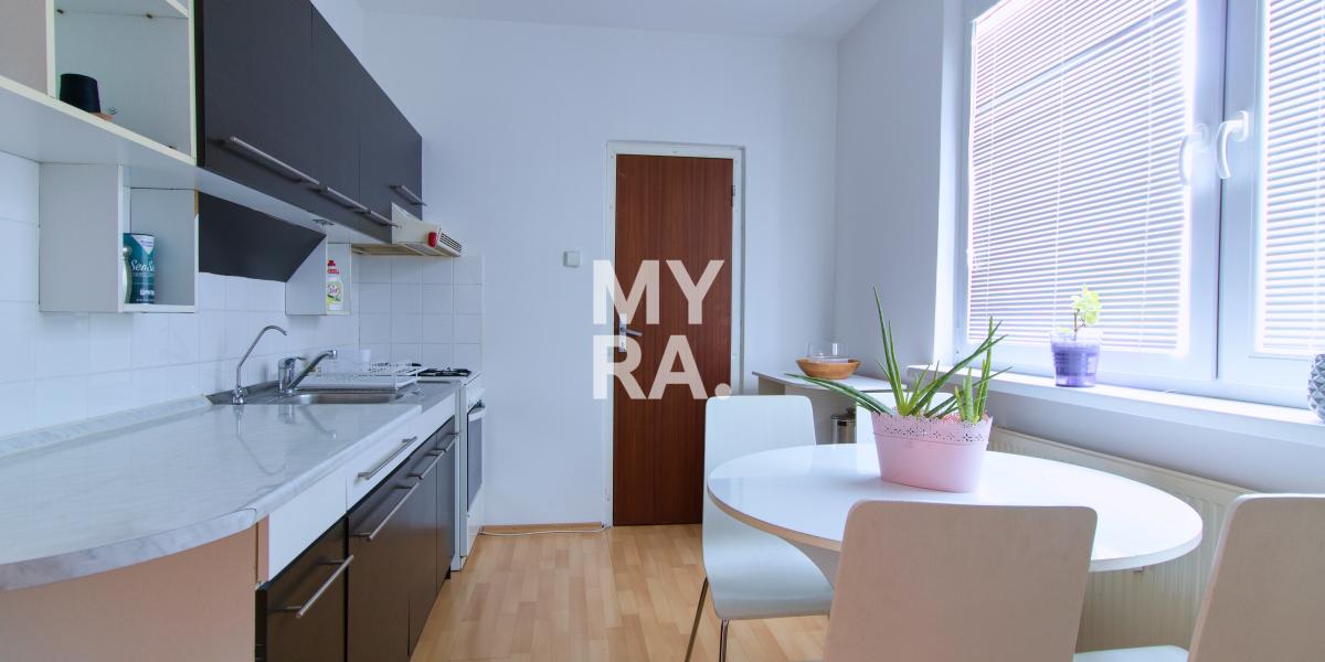 PRENÁJOM / 3 izbový byt, 72 m2 s loggiou /  ul. Magurská v Prešove