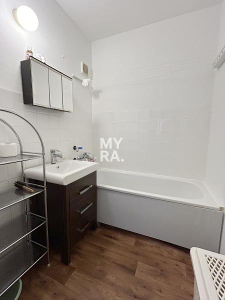 PRENÁJOM / 3 izbový byt, 72 m2 s loggiou /  ul. Magurská v Prešove