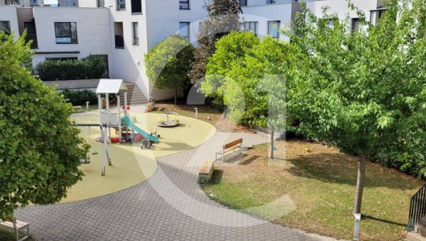 3 izbový byt s loggiou na prenájom Fatranská ul., parkovacie miesto