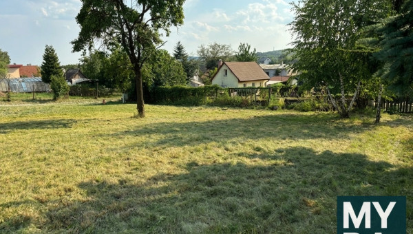 Slnečný stavebný pozemok, súkromná príjazdová cesta, stavebné povolenie, Košice - Lorinčík