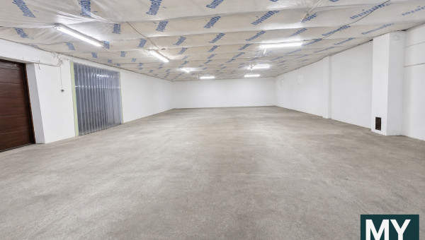 Skladový priestor Alvinczyho ulica, 200 m2, parkovacie miesta