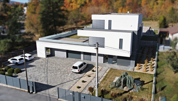 Moderná vila v Prešove – 529 m² pre bývanie aj podnikanie, pozemok 1 996 m²