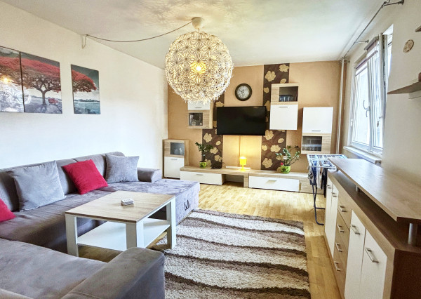 PREDAJ / priestranný 3 izb. byt s veľkou loggiou, 78 m2, Prešov  PREDANÝ !