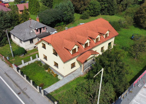 NOVÁ CENA ! / Rodinný dom aj na podnikanie / Kračúnovce 25 km od Prešova