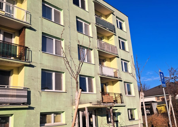 PREDANÝ- 3 izbový byt - obec Rozhanovce