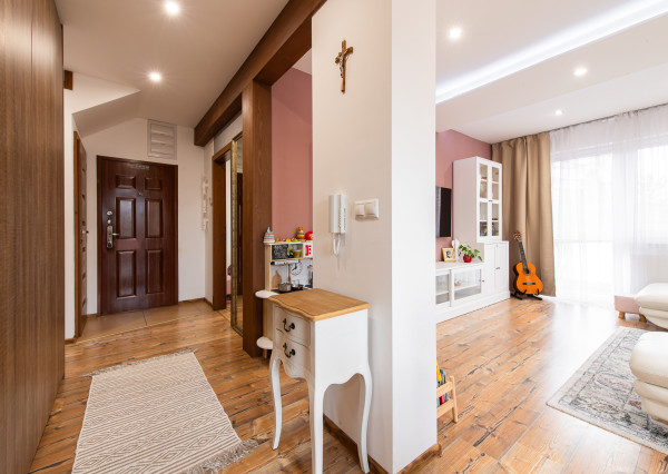 PREDAJ: 4-izbový nadštandardný mezonetový byt, 112 m², 2 kúpeľne, Budovateľská ulica, Prešov