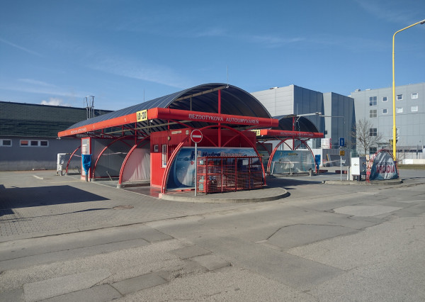 PREDANÉ – Technológia bezdotykovej autoumyvárne.